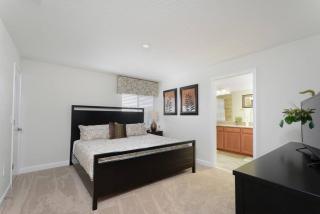 Last Minute Disney Getaway! Private Pool, Hot Tub & Games Room. Book Now! #17058 - Kissimmee - 3
