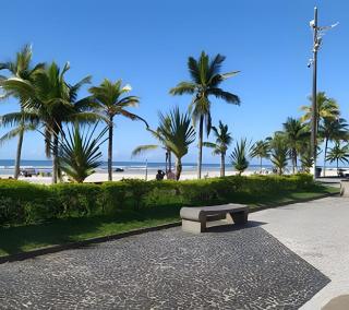 Vila Tupi-Praia Grande , 100 metros da praia, 2 quartos ,sendo uma suíte, Piscina , varanda com churrasqueira, garagem , Wi-Fi - Praia Grande - 2