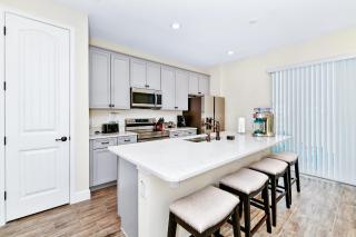 Pearly White Villa Near Disney With Margaritaville Resort Island H2O Access - 3061Cs - Orlando - 4