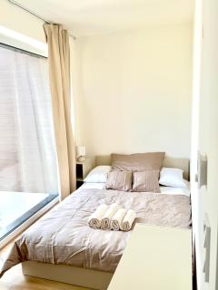 Calm and Modern Flat with Free Parking 10mins on bus to City Centre 1min walk to Bus stop - Košice - 9