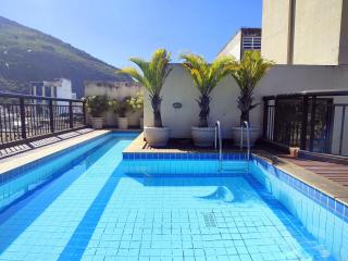Flat em Copacabana com Piscina, Garagem Inclusa e Portaria 24h a 4 min da Praia - Rio de Janeiro - 6