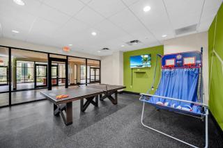 Cozy 2BR Condo - Private Balcony - Near Disney - Orlando - 4