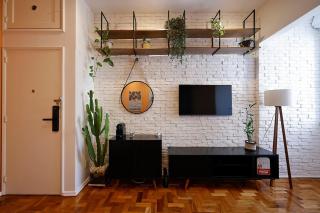 Stylish apartment one block from Copacabana beach - Rio de Janeiro - 9