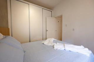 Stylish apartment one block from Copacabana beach - Rio de Janeiro - 3