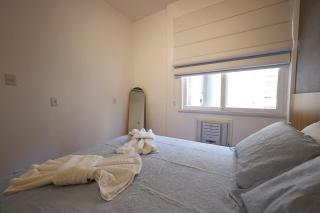 Stylish apartment one block from Copacabana beach - Rio de Janeiro - 4