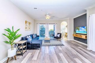 Cozy 2BR Condo - Private Balcony - Near Disney - Orlando - 3