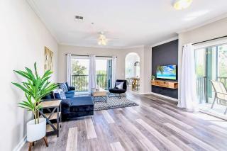 Cozy 2BR Condo - Private Balcony - Near Disney - Orlando - 2