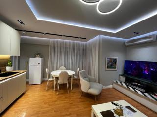 The Pebble Couch Apartment - Tirana - 4