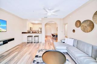 2BR Condo with shared Pool & Hot Tub, near Disney! - Orlando - 4