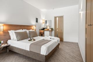 The River Suites-A Seaside Experience - Ágios Nikolaos - 2