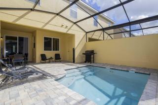 Last Minute Disney Getaway! Private Pool, Hot Tub & Games Room. Book Now! #56373 - Kissimmee - 0