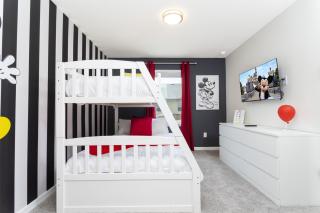 Last Minute Disney Getaway! Private Pool, Hot Tub & Games Room. Book Now! #56373 - Kissimmee - 4