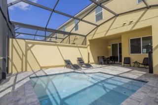 Last Minute Disney Getaway! Private Pool, Hot Tub & Games Room. Book Now! #56373 - Kissimmee - 3