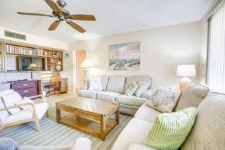 Walk to Golf Course 55-Plus Home in Sun City West - Sun City West - 5