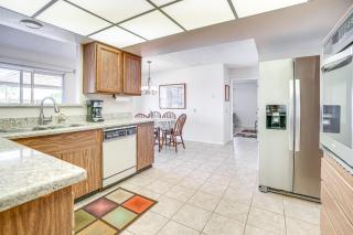 Walk to Golf Course 55-Plus Home in Sun City West - Sun City West - 1