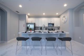 Last Minute Disney Getaway! Private Pool, Hot Tub & Games Room. Book Now! #66495 - Kissimmee - 3