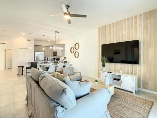 Last Minute Disney Getaway! Private Pool, Hot Tub & Games Room. Book Now! #88037 - Kissimmee - 5