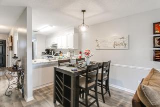 9 Mi to Moody AFB: Newly Updated Condo Near Dining - 9