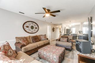 9 Mi to Moody AFB: Newly Updated Condo Near Dining - 6