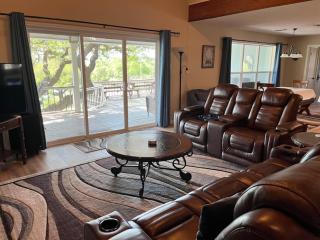 Blue Diamond Retreat CL 1055 - Canyon Lake - 2