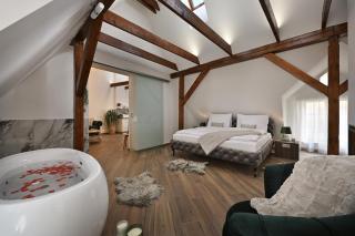 Kaiserstein Palace Apartments - 1