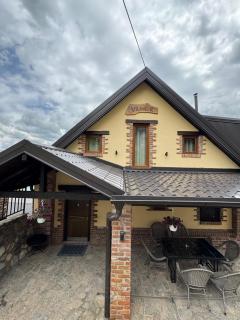 Villa Nur Lakeview Dreams - Mavrovo - 0