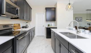 Last Minute Disney Getaway! Private Pool, Hot Tub & Games Room. Book Now! #49375 - Kissimmee - 4
