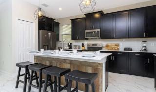 Last Minute Disney Getaway! Private Pool, Hot Tub & Games Room. Book Now! #49375 - Kissimmee - 3