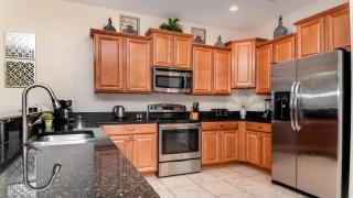 Last Minute Disney Getaway! Private Pool, Hot Tub & Games Room. Book Now! #36444 - Davenport - 4