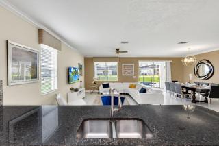 Last Minute Disney Getaway! Private Pool, Hot Tub & Games Room. Book Now! #16096 - Davenport - 3