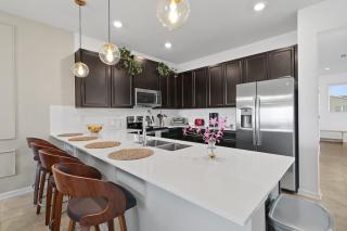 Last Minute Disney Getaway! Private Pool, Hot Tub & Games Room. Book Now! #58077 - Kissimmee - 4