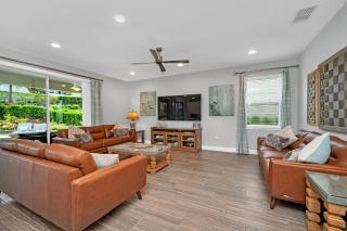 Last Minute Disney Getaway! Private Pool, Hot Tub & Games Room. Book Now! #53235 - Orlando - 3