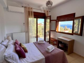 Golden Sunset Villa Skiathos - 1
