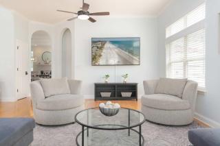 AquaTerra Heated Pool Beachside and Game Room - 3