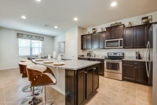 Last Minute Disney Getaway! Private Pool, Hot Tub & Games Room. Book Now! #20806 - Kissimmee - 2