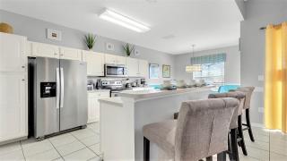 Last Minute Disney Getaway! Private Pool, Hot Tub & Games Room. Book Now! #56551 - Orlando - 3