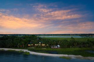 10-acre Private Island Sleeps 26 Pool Golf Cart Buck Island by AvantStay - Hilton Head Island - 0