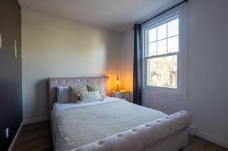 Spacious 4BR 2BA in the Plateau Montreal - Montréal - 1