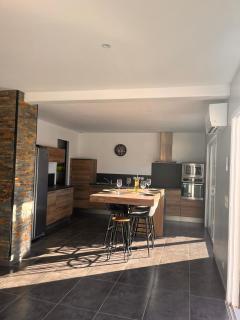 Maison vias village - La Celle-sous-Gouzon - 3