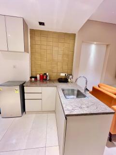 Luxe heaven Heights 15th Patio - 6