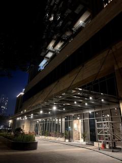 Luxe heaven Heights 15th Patio - 3