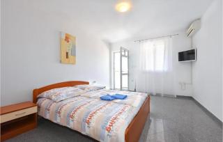 Beautiful Apartment In Dubravice - Dubravice - 4