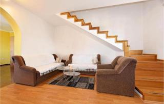 Stunning Apartment In Dubravice - Dubravice - 5