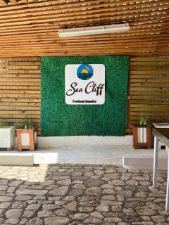 The Sea Cliff Hotel Resort & Spa - 9
