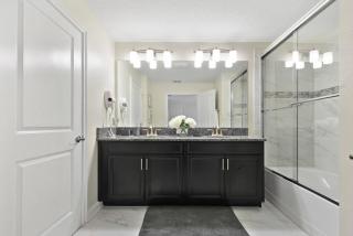 Last Minute Disney Getaway! Private Pool, Hot Tub & Games Room. Book Now! #17142 - Kissimmee - 1
