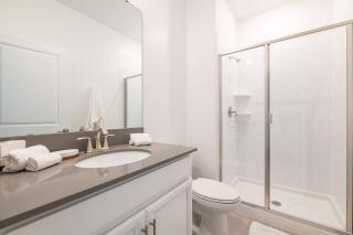 Last Minute Disney Getaway! Private Pool, Hot Tub & Games Room. Book Now! #48511 - Kissimmee - 1