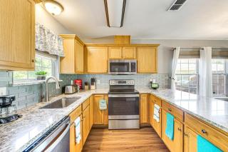 4 Mi to FSU Family Home with Pool and Yard - Tallahassee - 4