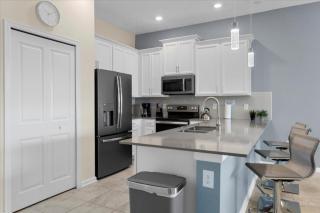 Last Minute Disney Getaway! Private Pool, Hot Tub & Games Room. Book Now! #66153 - Kissimmee - 4
