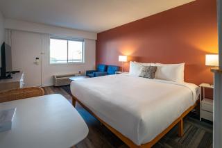 Okanagan Lakefront Resort - Penticton - 5