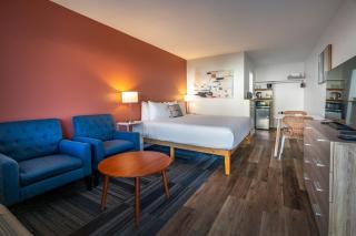 Okanagan Lakefront Resort - Penticton - 8